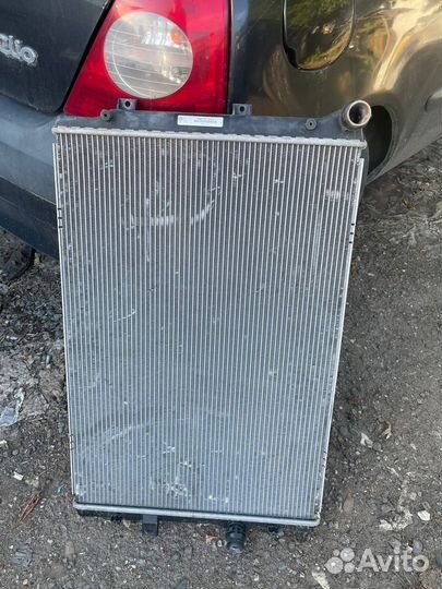 Радиатор охлаждения Volkswagen Tiguan