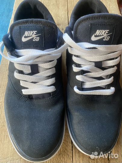 Кроссовки женские 41 размер