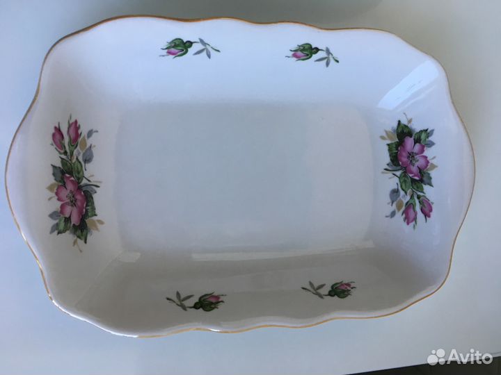 Салатники новые фарфоровые большие и малые