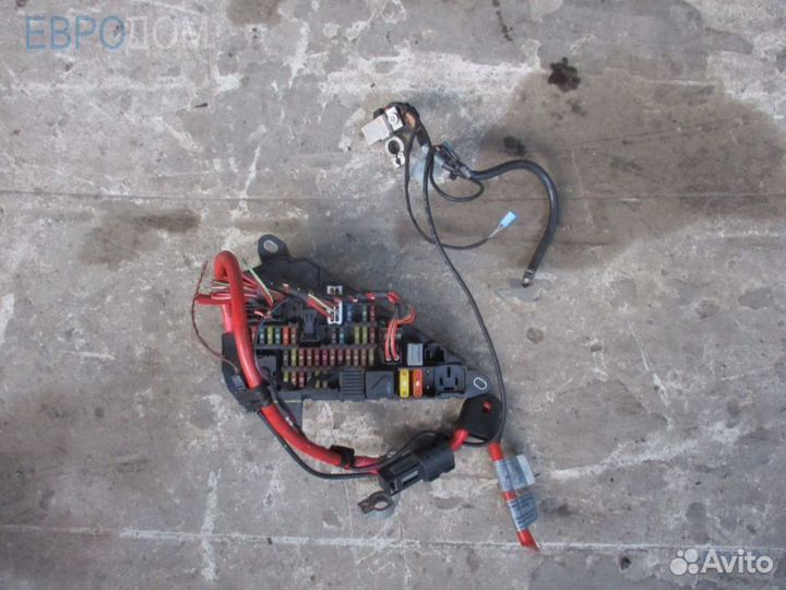 Блок предохранителей задний BMW E63 s1079722