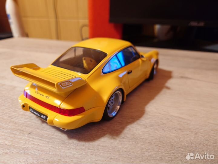 Porsche 911 Carrera RS 1/18 Solido