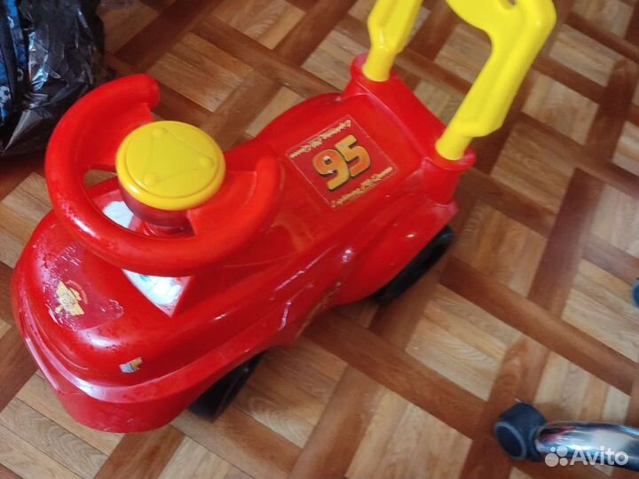 Машинка-каталка