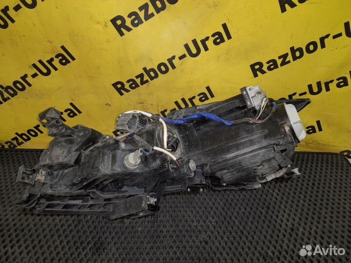 Фара правая галогеновая дефект Мазда 6 GH