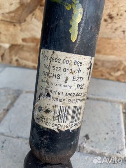 Амортизатор задний Volkswagen Golf 6 (5 хб)