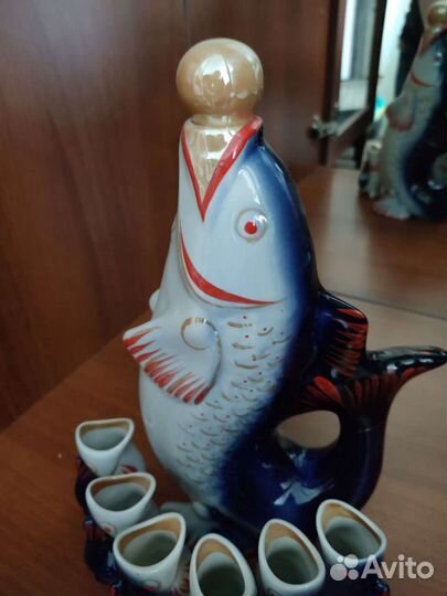 Графин Рыбка и 6 стопок синяя и белая