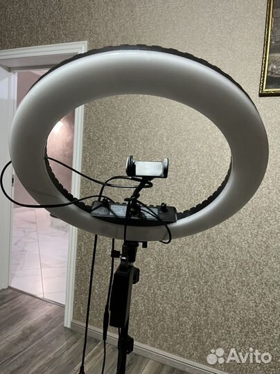Профессиональная кольцевая лампа HQ-18