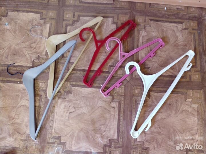 Вешалки плечики для одежды