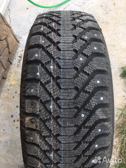 Goodyear UltraGrip 500 245/70 R16