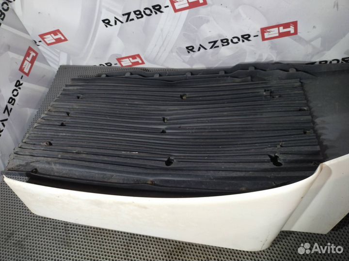 Передняя часть подкрылка переднего левого MAN TGX