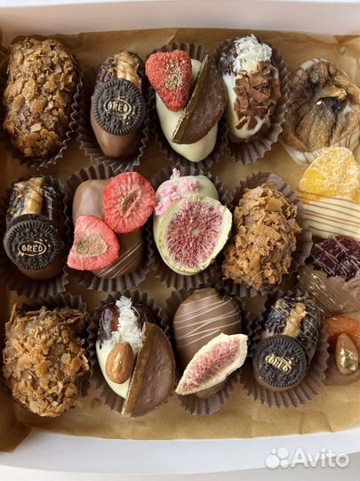 Королевские финики с арахисовой пастой