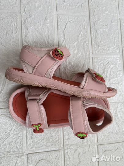 Сандалии б/у