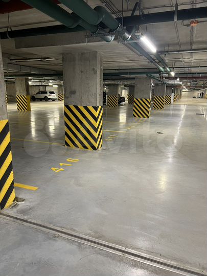 Машиноместо, 13 м²