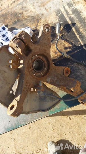 Поворотный кулак Мазда Сх 7