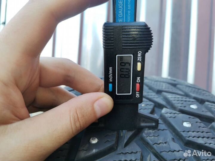 Dunlop SP Winter Ice 02 245/40 R20