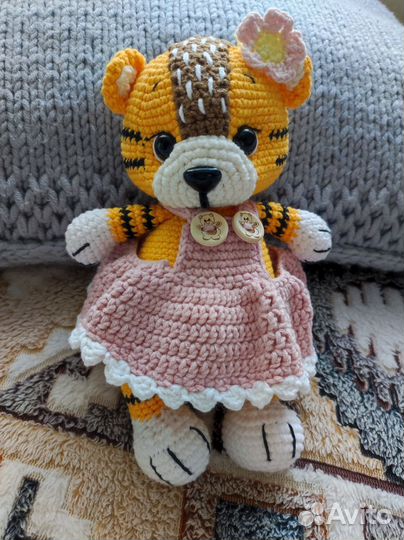 Вязаные игрушки тигрята