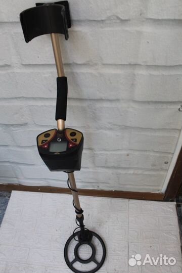 Металлоискатель Fisher F2