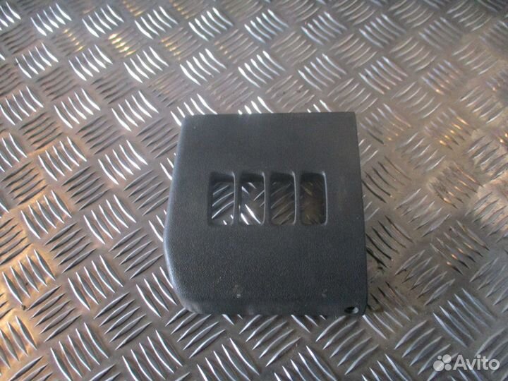 Крышка верхней полки левая Scania 1722736