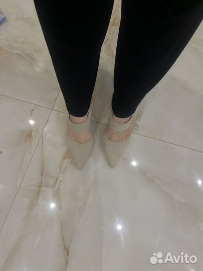 Босоножки женские 38 размер