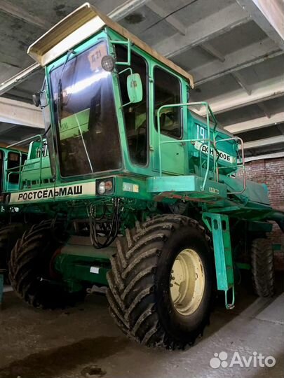Комбайн Ростсельмаш Дон 1500Б, 2002