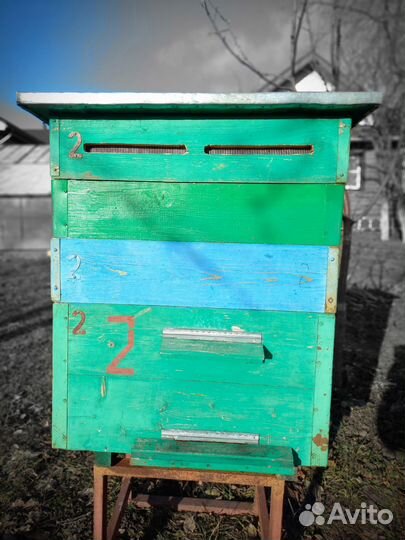 Инвентарь для пасеки пчеловодческой