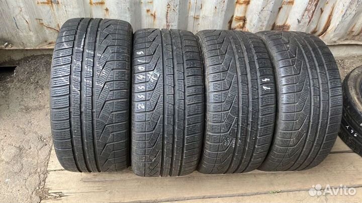 Pirelli Winter Sottozero II 255/40 R18