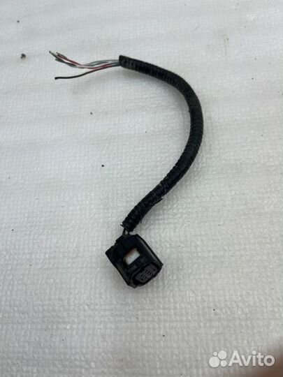 Штекер дистроника передний Toyota Camry V70/V75