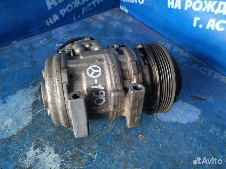 Компрессор кондиционера Mercedes-Benz W190 седан