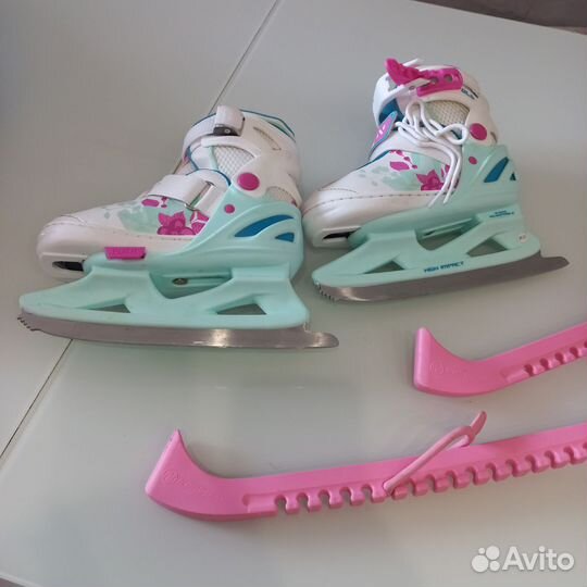 Коньки детские раздвижные 26-31 и шлем