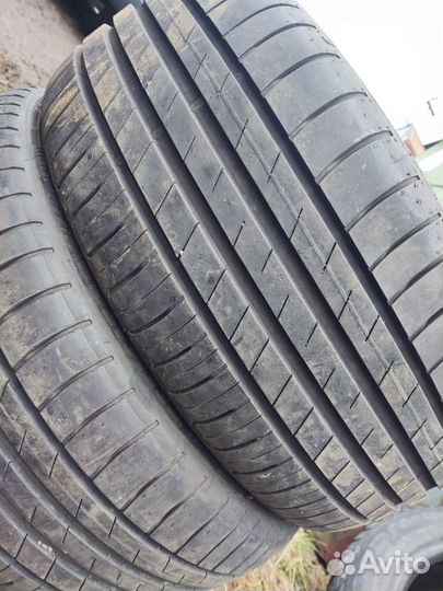 Goodyear Eagle F1 Asymmetric 215/45 R17