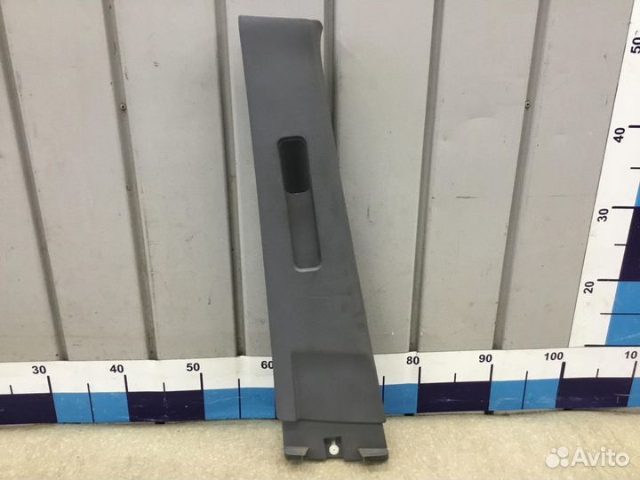 Обшивка средней стойки левая Lifan X60 2012