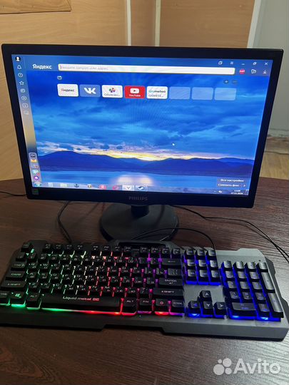 Монитор philips