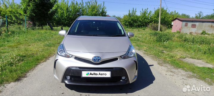 Toyota Prius Alpha 1.8 CVT, 2017, 190 000 км