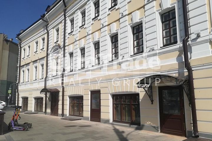 Сдам торговое помещение, 222 м²