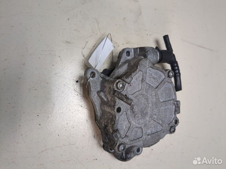 Насос вакуумный Skoda Yeti, 2012