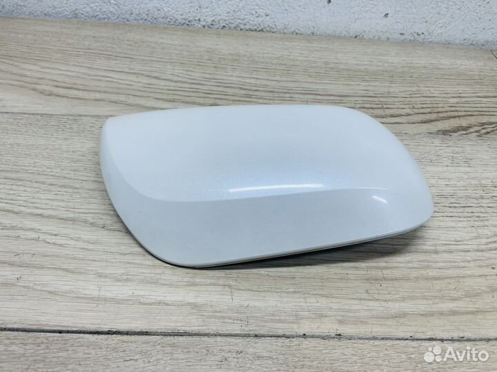 Крышка правого зеркала Toyota Camry 40 дорест