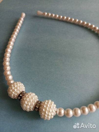 Красивый ободок для волос под жемчуг