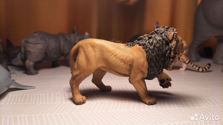 Фигурки животных papo schleich лев