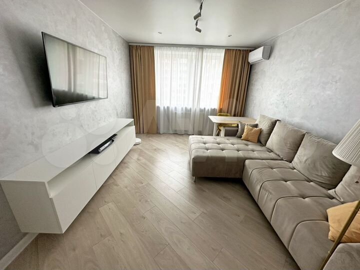 2-к. квартира, 55,8 м², 4/9 эт.