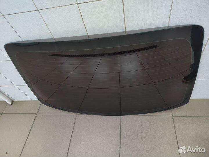 Заднее стекло оригинал Kia Rio 4 FB Sedan