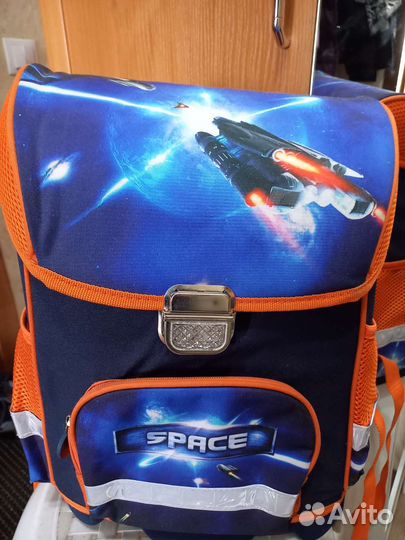 Школьный рюкзак