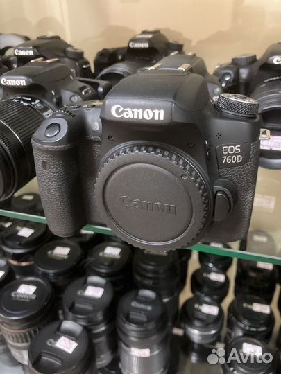 Зеркальный фотоаппарат Canon 760D
