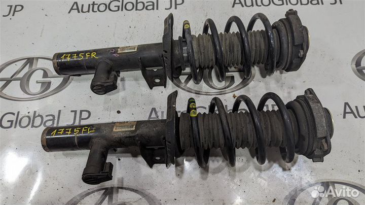 Амортизатор/стойка передняя правая Volkswagen Passat CC