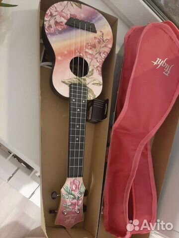 Укулеле почти новое