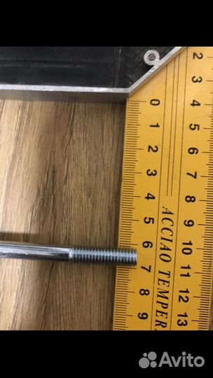 Винт мебельный