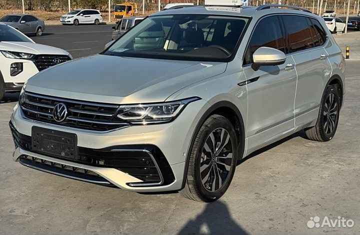 Volkswagen Tiguan 2.0 AMT, 2021, 48 585 км