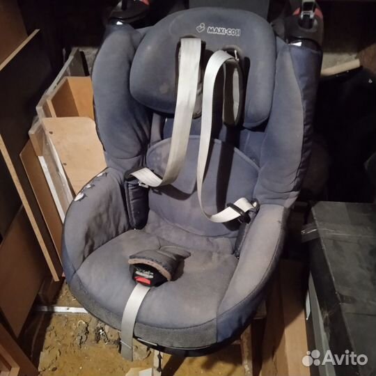 Автомобильное кресло