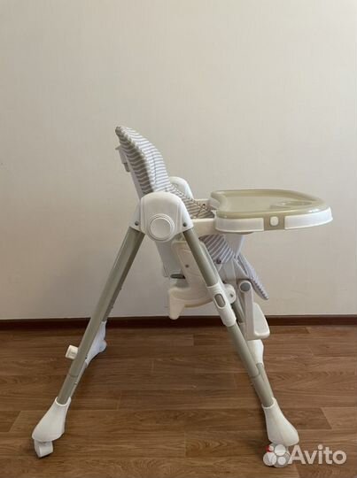 Детский стульчик для кормления