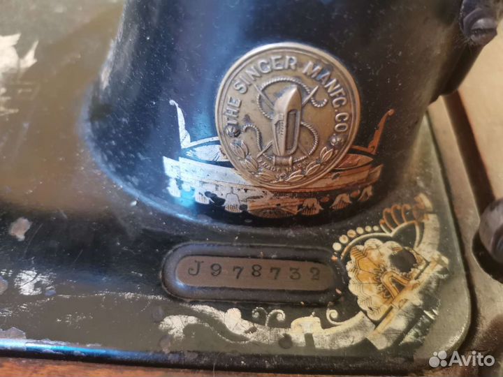 Швейная машина Singer