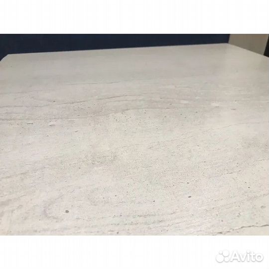 Стол обеденный