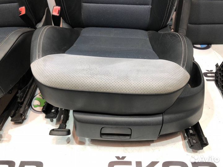 Комплект сидений Skoda Octavia Rs A5 (1Z) 2.0 ccza